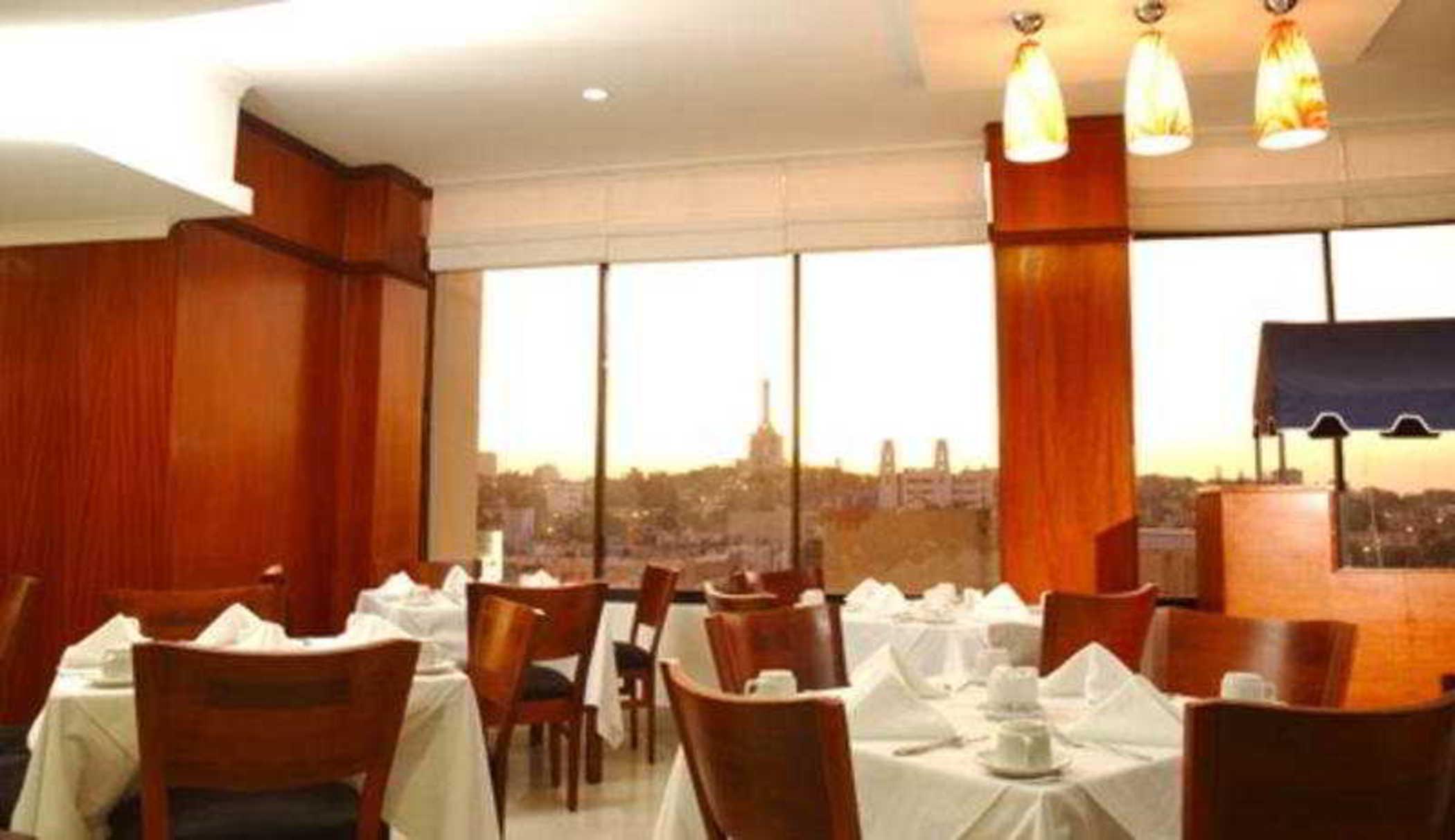Hodelpa Centro Plaza Hotel Santiago De Los Caballeros Restaurant photo
